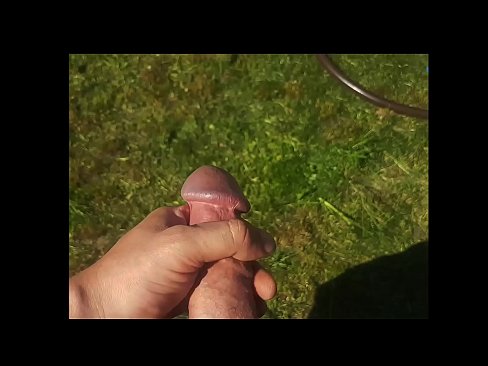 ❤️ Hot hottie o phunya nana ea hae e pinki 'me e koetsoe ka squirt serapeng sa lehlabula Porno  ❌️